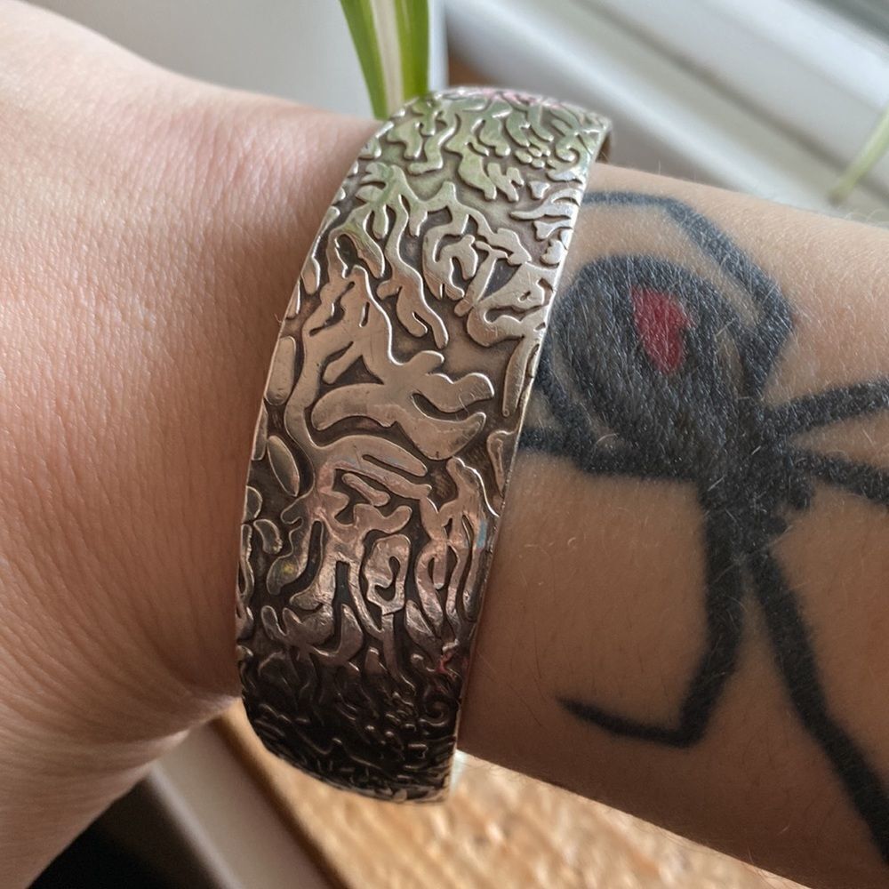 💛 Antique Chinese Pure Silver Bangle - Picture 3 of 6
